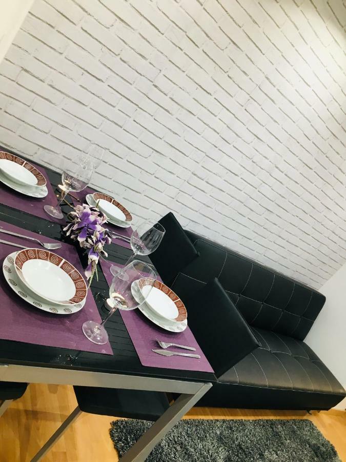 Apartamento Good Vibes Apartment Zaragoza Bagian luar foto