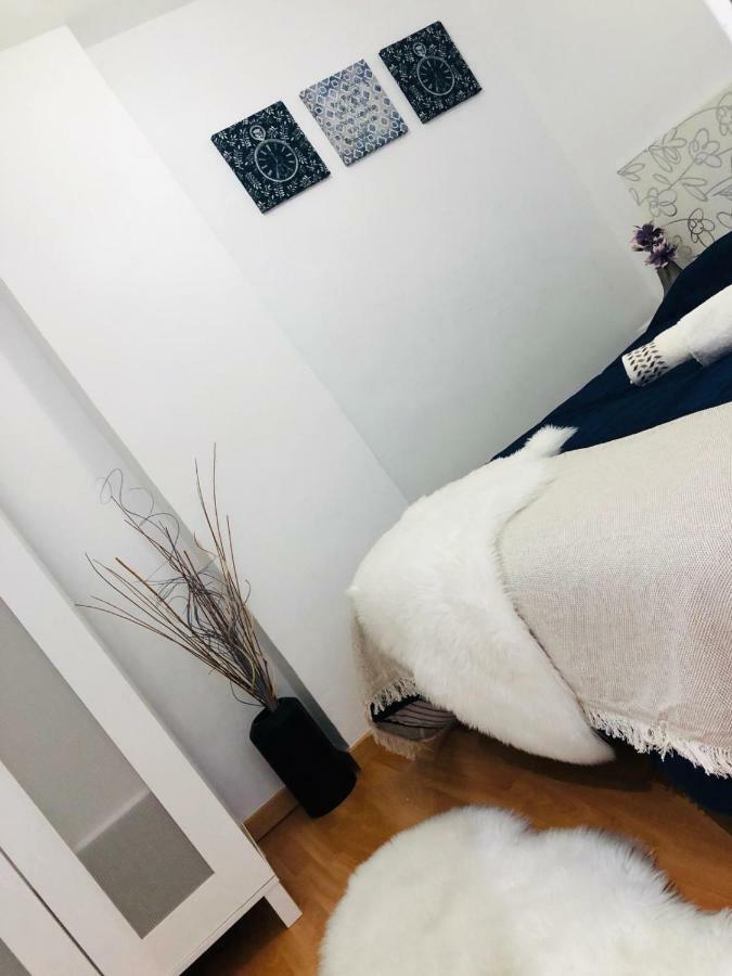 Apartamento Good Vibes Apartment Zaragoza Bagian luar foto